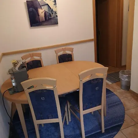 Apartmán Hell Mobliertes Fur Berufsreisende Und Monteure In Messenahe Im Dusseldorfer Norden